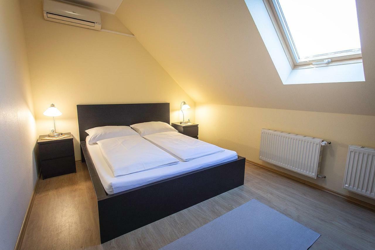 Castrum Vendeghaz Szigetszentmarton Luaran gambar